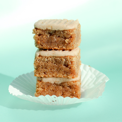 Pumpkin spice cake bite