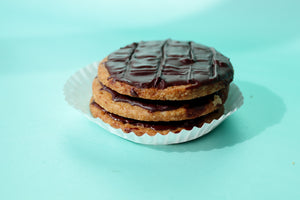 Nourish: Dark Chocolate Digestive Cookies